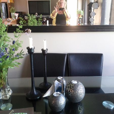 A Float Home B&B In Fisherman'S Wharf Victoria Bagian luar foto