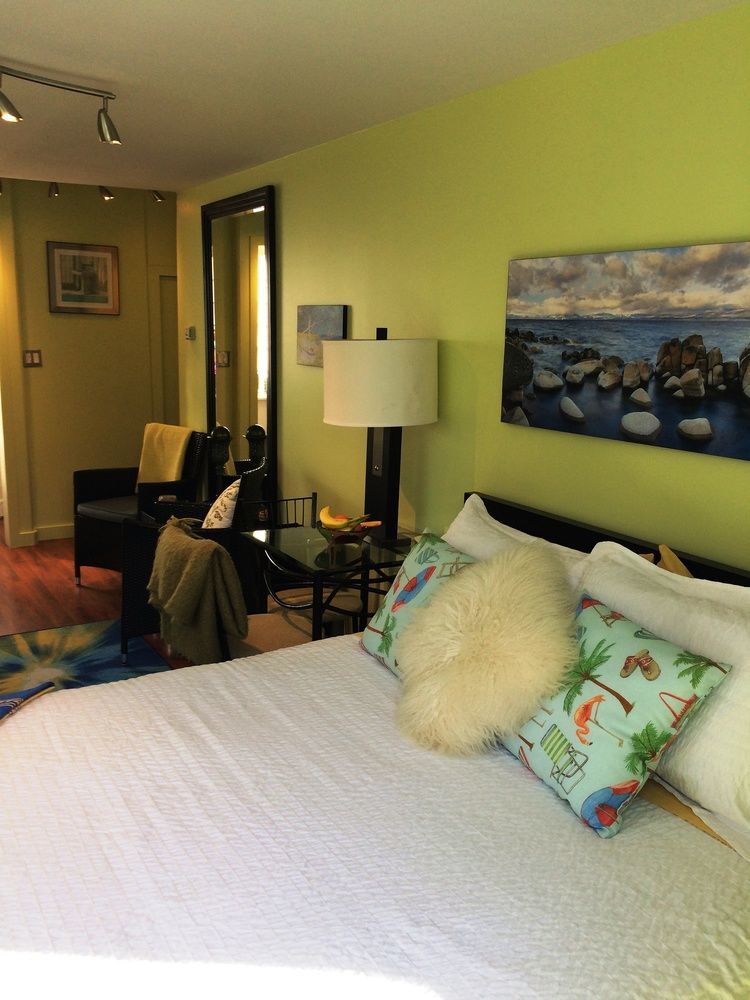 A Float Home B&B In Fisherman'S Wharf Victoria Bagian luar foto