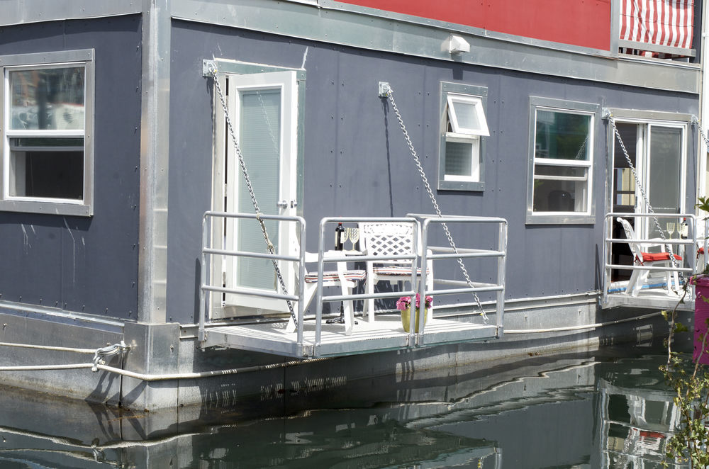 A Float Home B&B In Fisherman'S Wharf Victoria Bagian luar foto